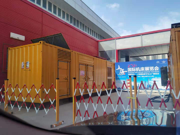 文水发电车出租-发电机无电压或电压太低怎么办?