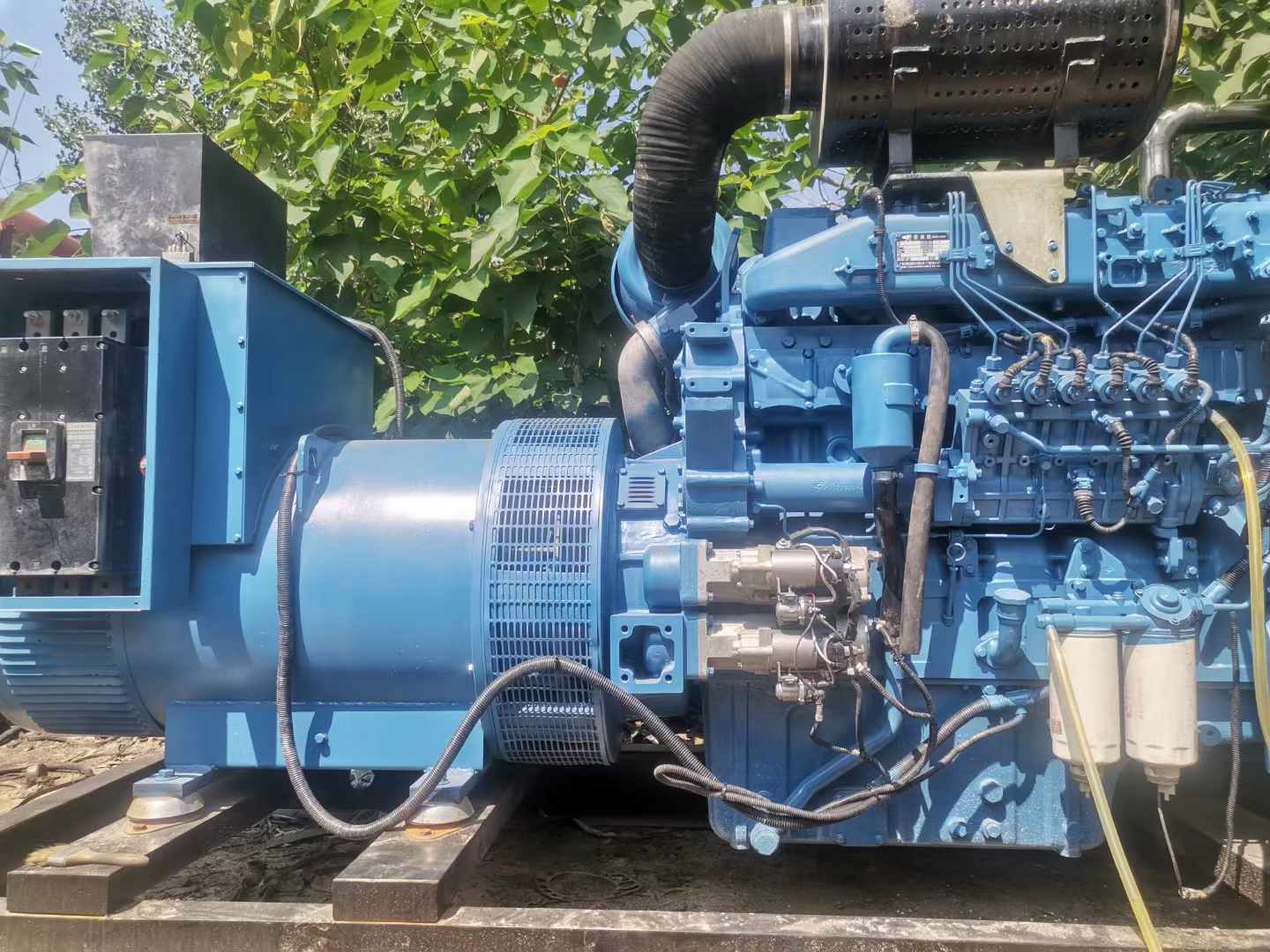 文水详细说明降低 800kW 柴油发电机输出电流波动的方法
